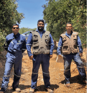 José Luis Rojas, Jefe de riego; Darwin Oyarce Supervisor 220 ha; Osvaldo Carvajal, Supervisor 230 ha. Colaboradores desde el inicio del campo, año 2011.