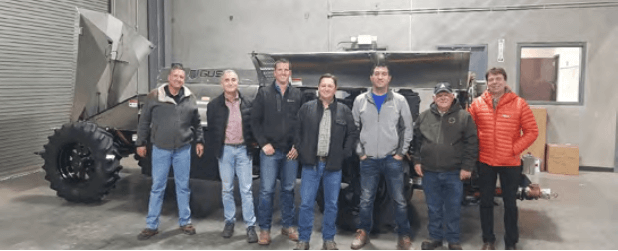 Visita de personal de Agromillora Group y Bronco Wine Company en enero de 2020 a la fábrica de GUSS en Kinsburg (California, USA).